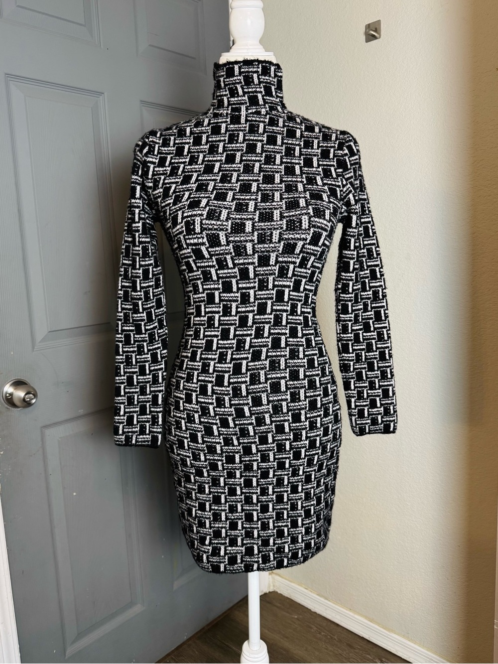 Zara Black and White Geometric Jacquard Knit Dress